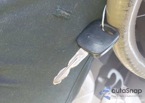 2000 Ford Excursion Limited z USA, uszkodzony, nr VIN 1FMNU42S5YED63744